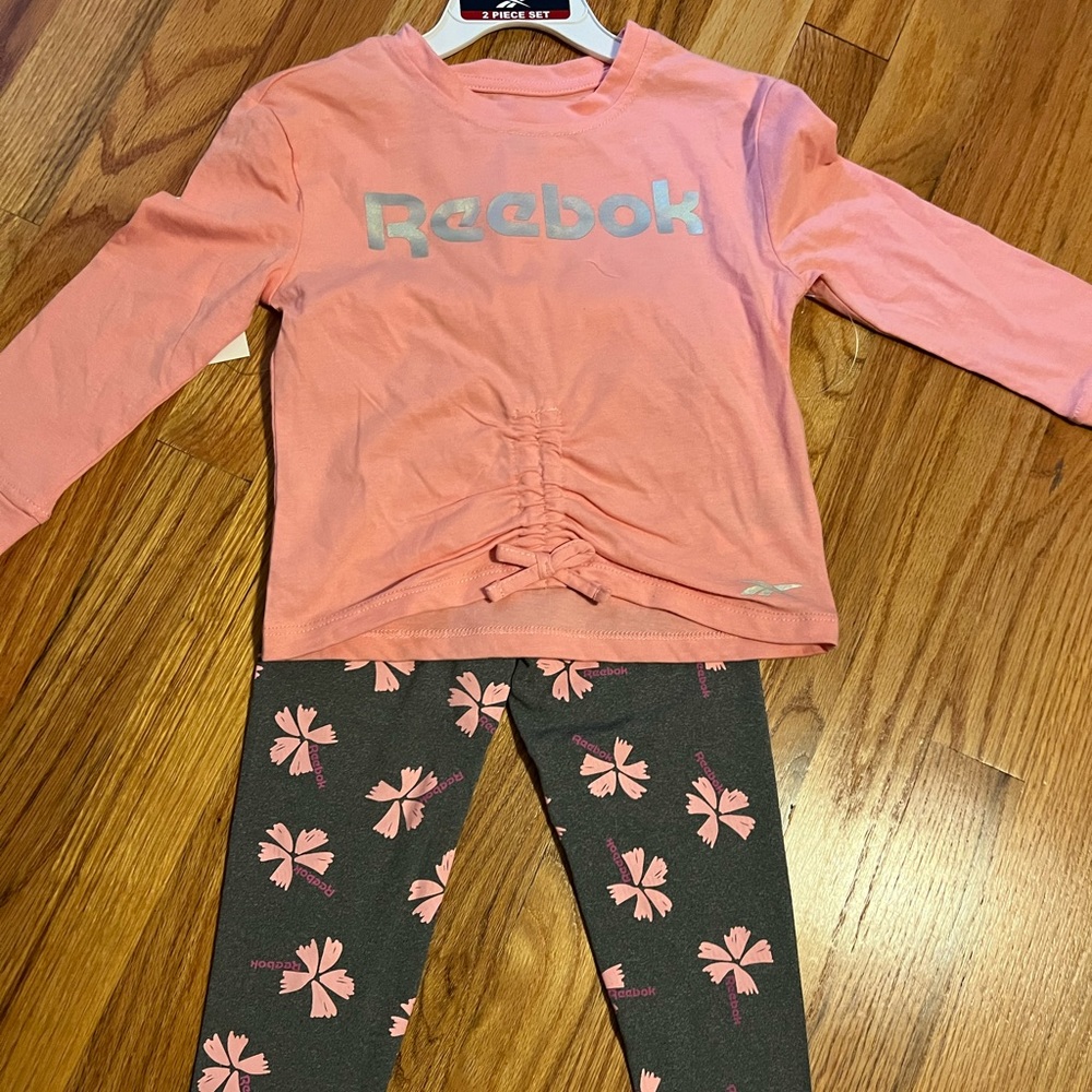 3T Reebok NWT 2 piece pants and shirts set